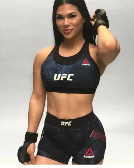 Девушка боец UFC Рэйчел Остович