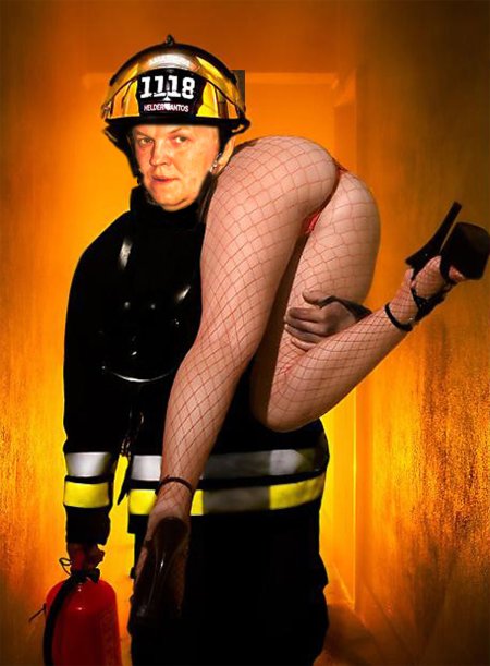 Фото девушка пожарный ню