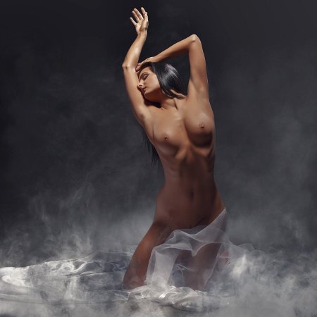 Естественная женская красота ню