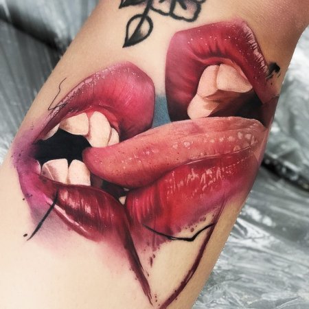 Тату губы эскиз