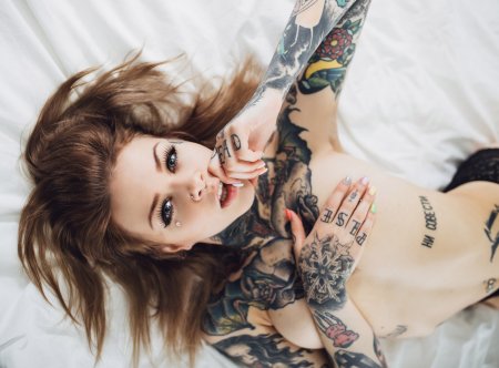 Анна Бэтмен Суисайд тату модель