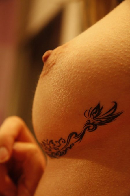 Эротичная маленькая тату