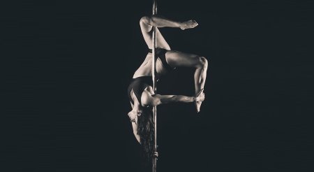 Танцы на пилоне