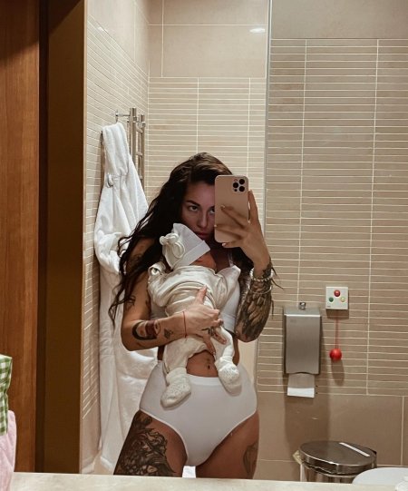 Айза Анохина 2022