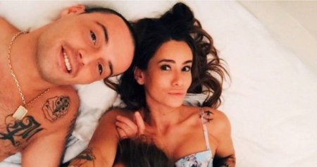 Айза Анохина тату Гуфи