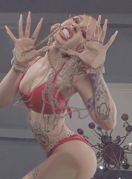 Мия Бойко лысая