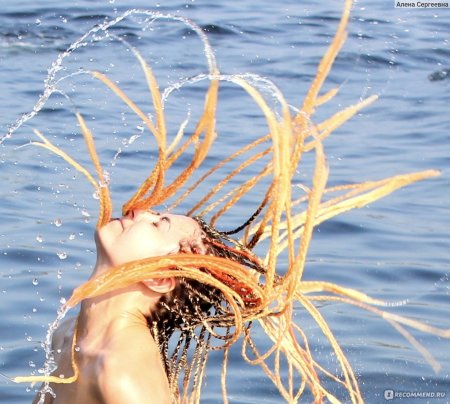 Фотосессия с афрокосами голышом