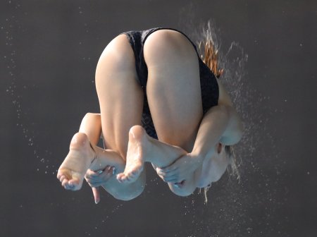 Прыжки в воду девушки