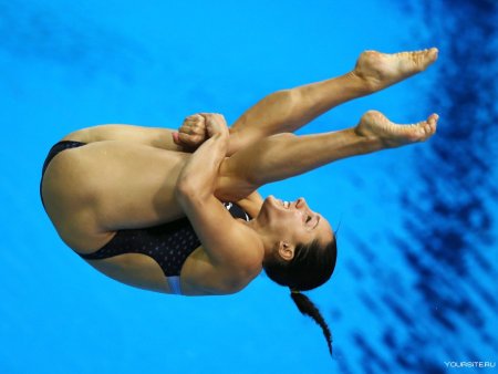 Прыжки в воду с трамплина женщины