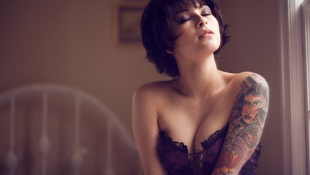 Красивые татуированные девушки