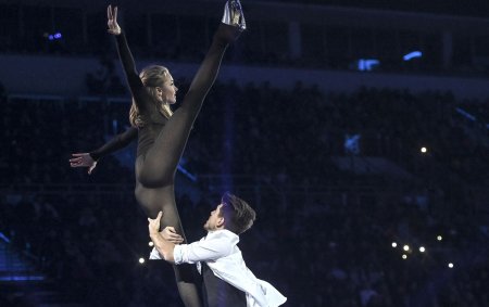 Александра Степанова фигуристка Максим