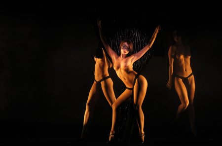 Эротическая танцовщица