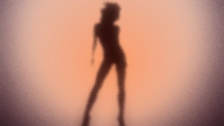 Женский силуэт за стеклом