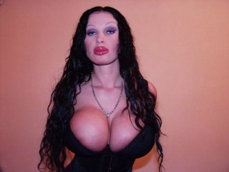 Порноактрисы с накачанными губами