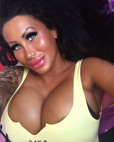 Пэрис Хермс - "Барби из Берлина