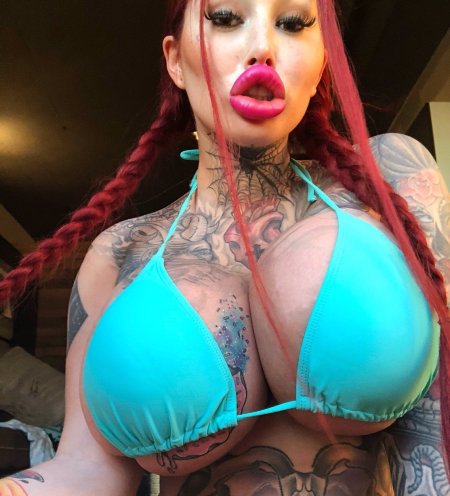 Канадская танцовщица Мэри Магдалена