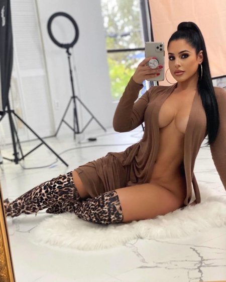 Стефания Асеведо голая