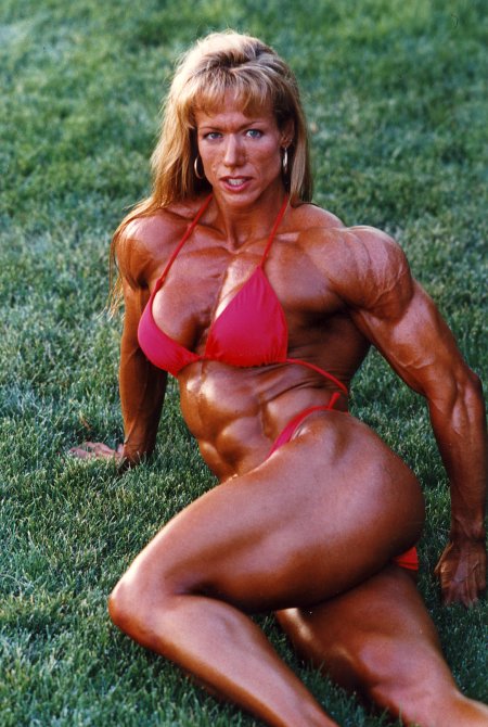 Накаченная грудь у женщин