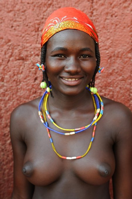 Титьки африканских женщин