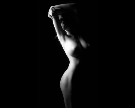 Фотографии черно-белые ню
