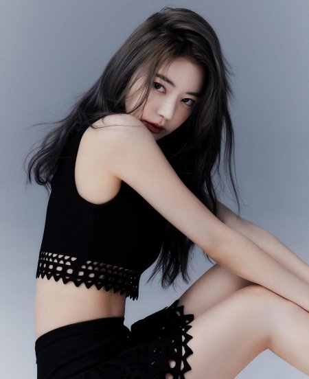 Ле Серафим кпоп