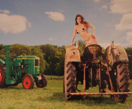 Эротические календари сельскохозяйственной техники
