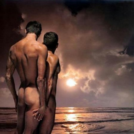 Эротическая фотосессия на закате