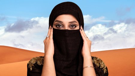 Девушка в хиджабе фото