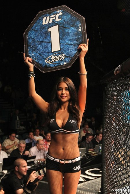 Ринг-герл Арианни Селесте