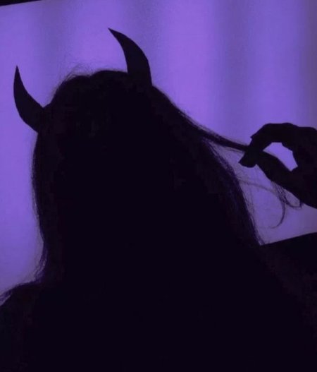 Тень девушки