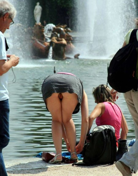 Случайно засветила трусики