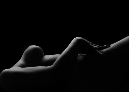 Женские силуэты