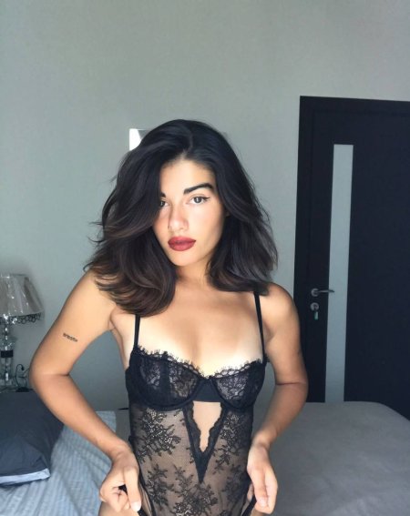 Эскорт девушка