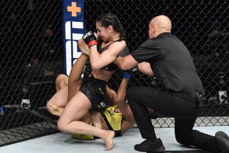 UFC Камила смогулецкая