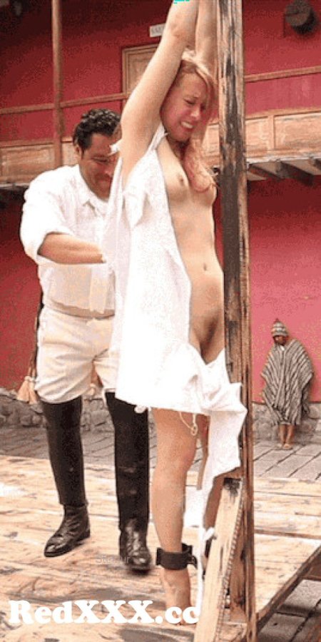 Эротические Наряды, на публике