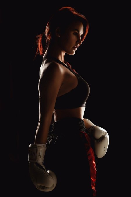 Девушка боксер