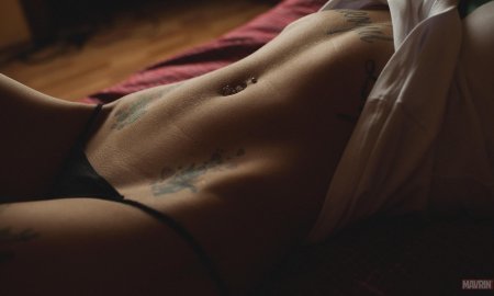 Красивый животик и лобок