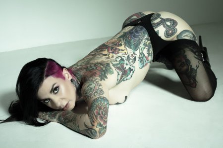 Crystine Pank Rock girls blowjob