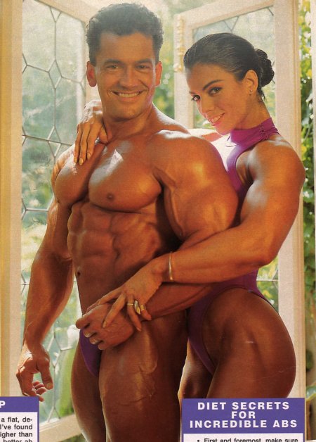 Голые бодибилдеры мужчина и женщина