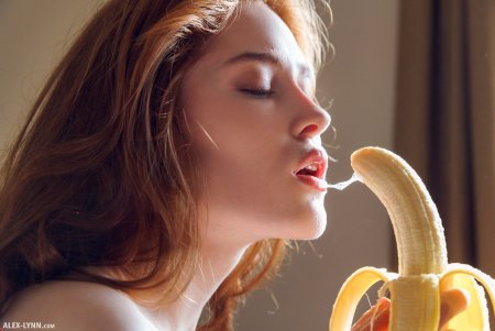 Сосание девочки