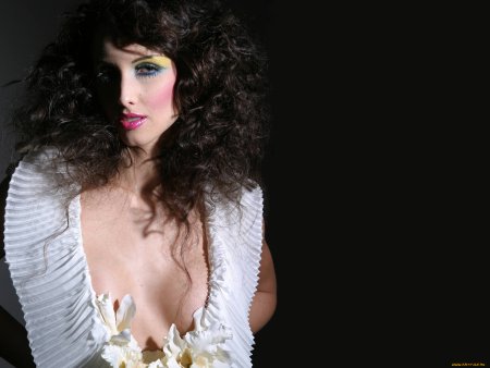 Девушки с кудрявыми волосами от природы