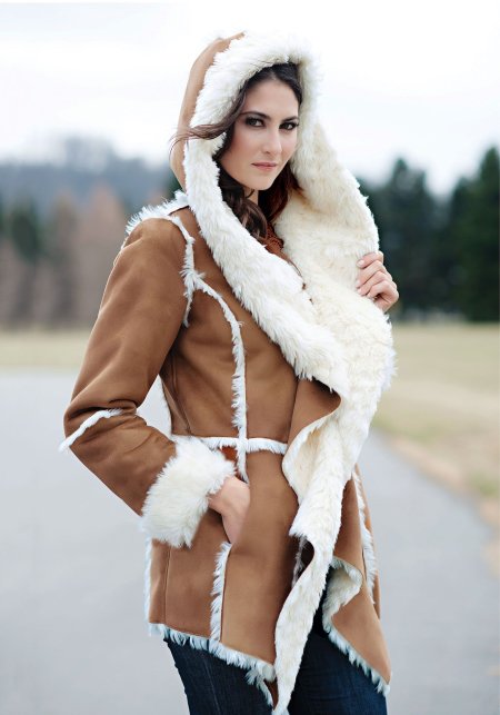 Дубленка Мондиаль женская внутри с белым мехом