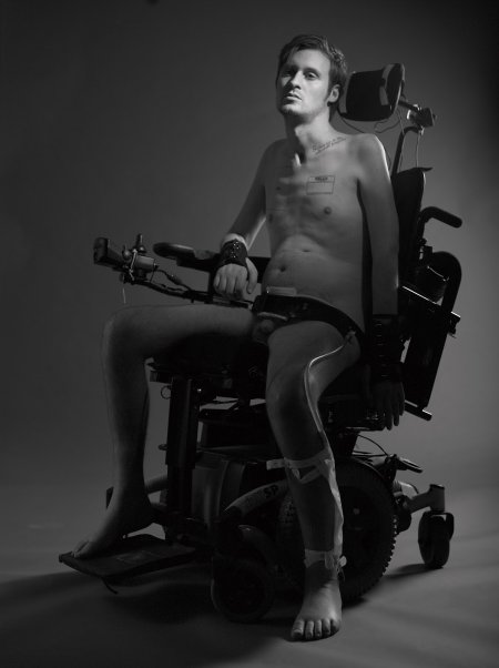 С ограниченными возможностями ню