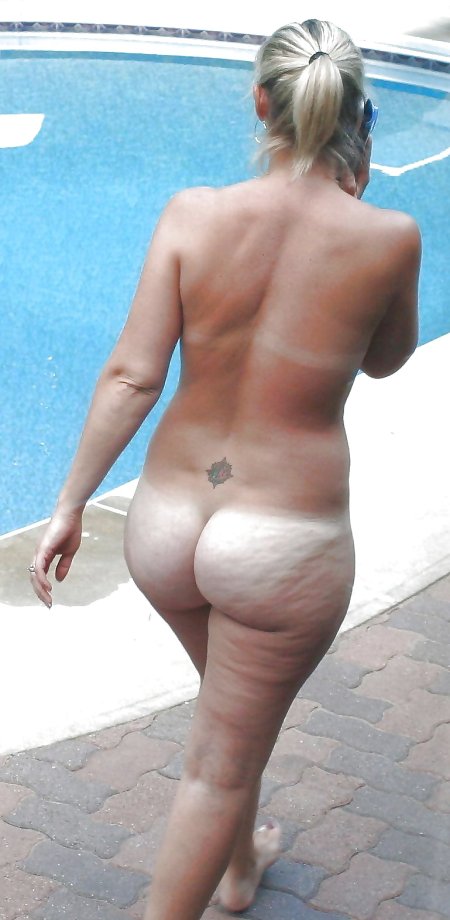 Голые стройные с целлюлитом