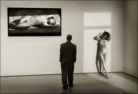 Эротическая фотовыставка