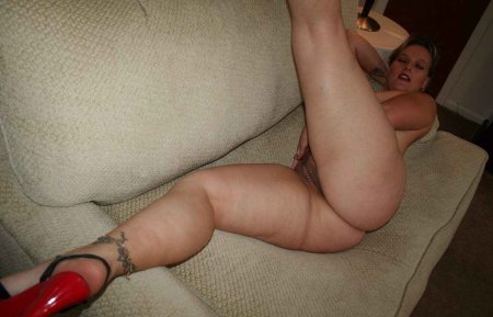 Голые бабы с толстыми ногами