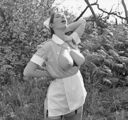 Ретро девушки с большими сиськами