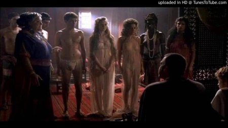 Голые в исторических фильмах