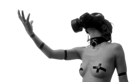 Девушки в противогазах фетиш