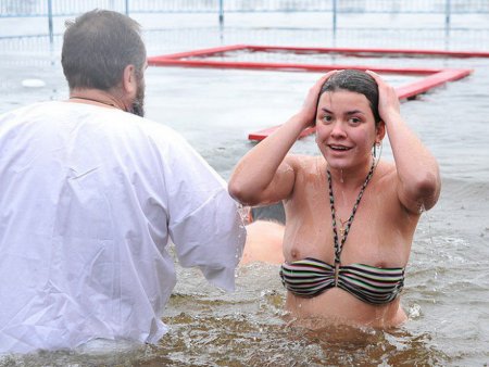 Крещенские купания голые